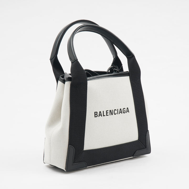 Balenciaga White Handbag - Elegant and Versatile Design Made in Italy