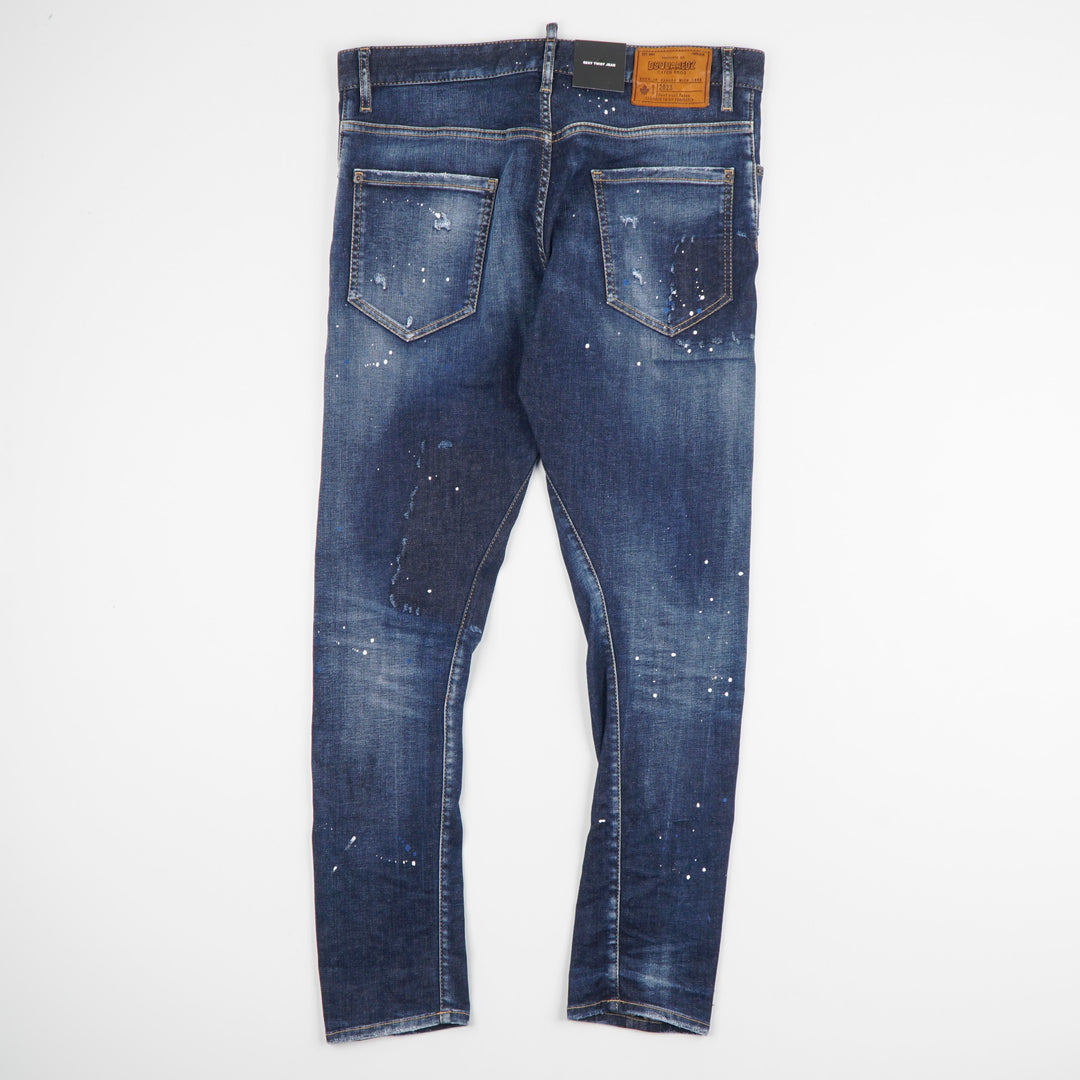 DSQUARED2 Distressed Denim Jeans – Trendsetting Urban Style with Comfortable Fit