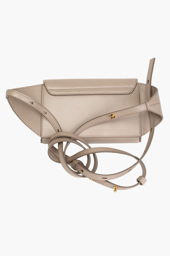 Chloè Bags Grey - Elegant Designer Leather Handbag with Gold-Tone Logo