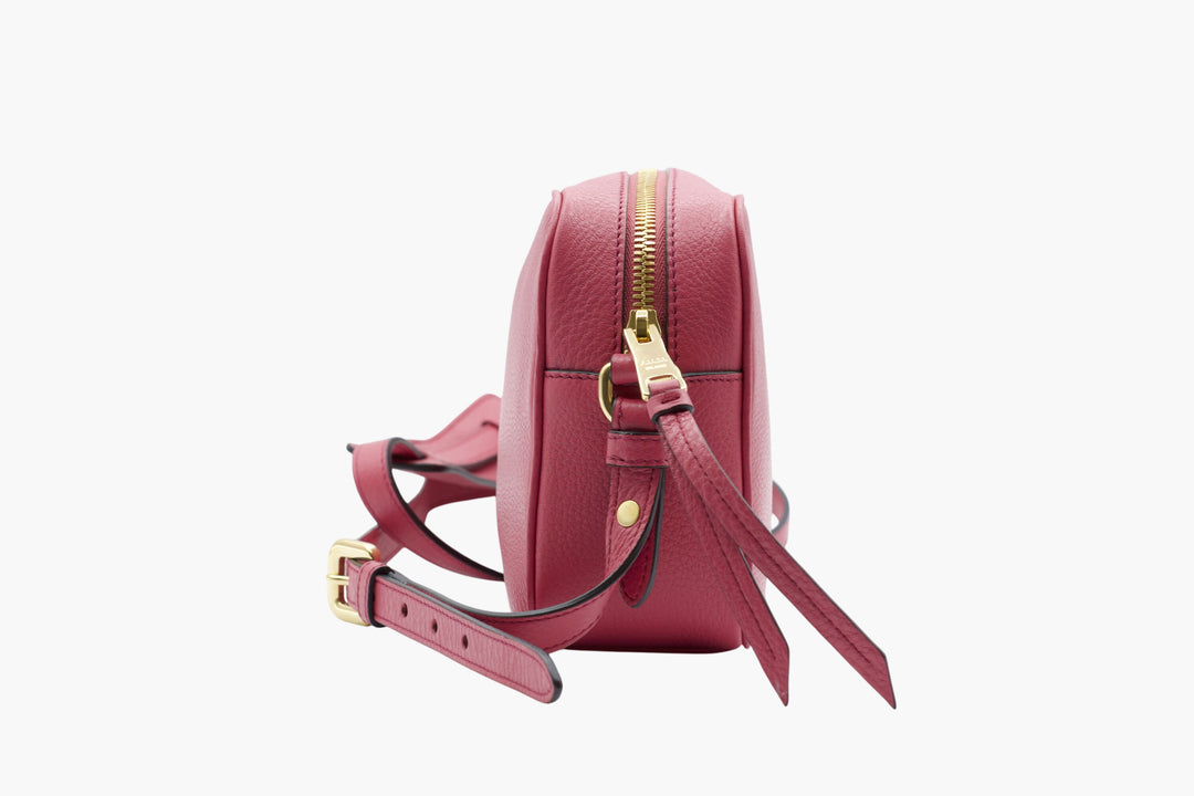 Borsa Prada in pelle martellata rosa-oro con tracolla regolabile, realizzata in Italia