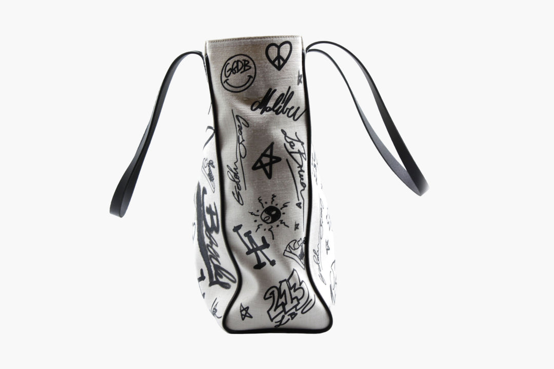 Golden Goose White Bag with Graffiti Design - Stylish and Versatile Accessory