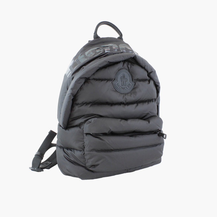 Moncler Black Quilted Bag with Adjustable Straps - Luxury and Functional Design