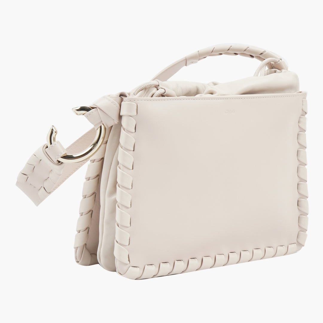 Chloè Nude Leather Bag with Adjustable Strap and Spacious Interior