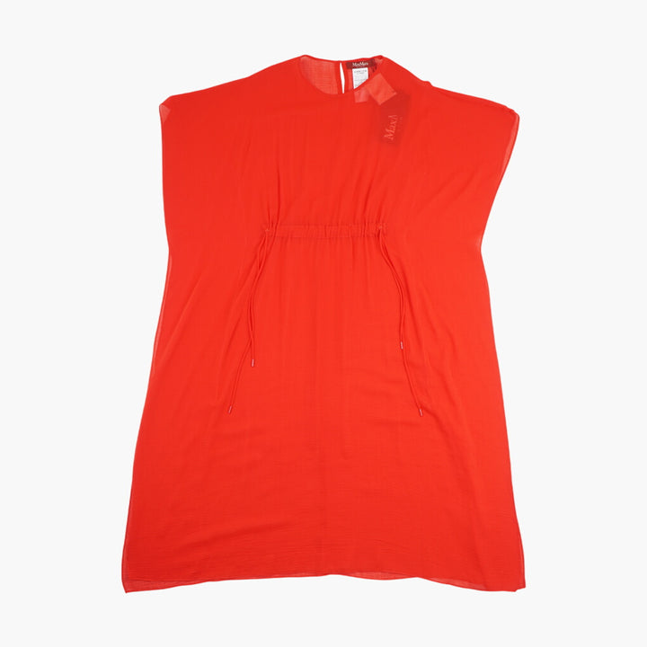 Max Mara Red Dress - Elegant and Timeless Design for Various Occasions