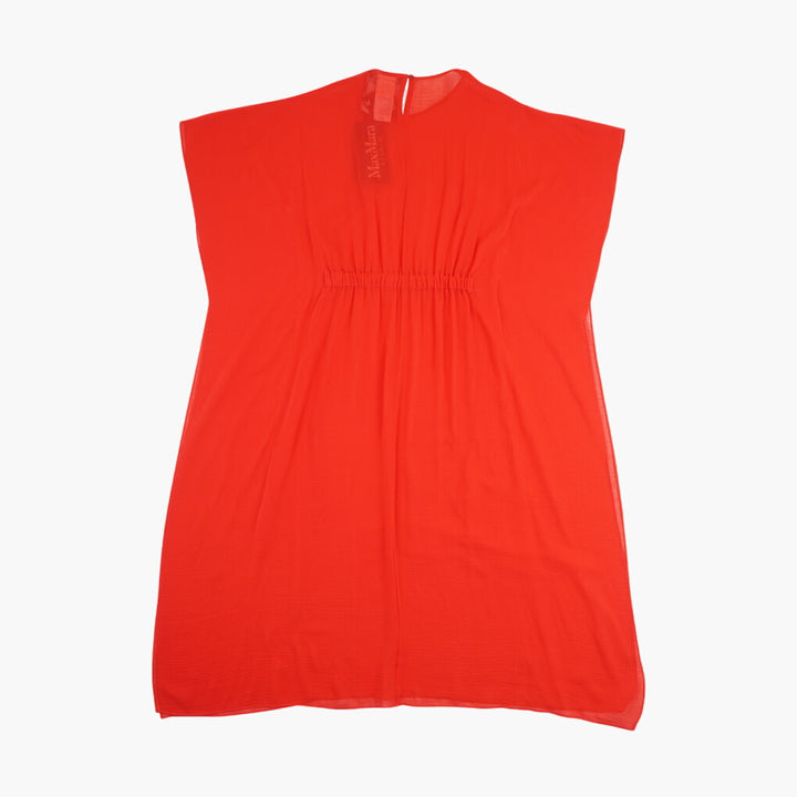 Max Mara Red Dress - Elegant and Timeless Design for Various Occasions