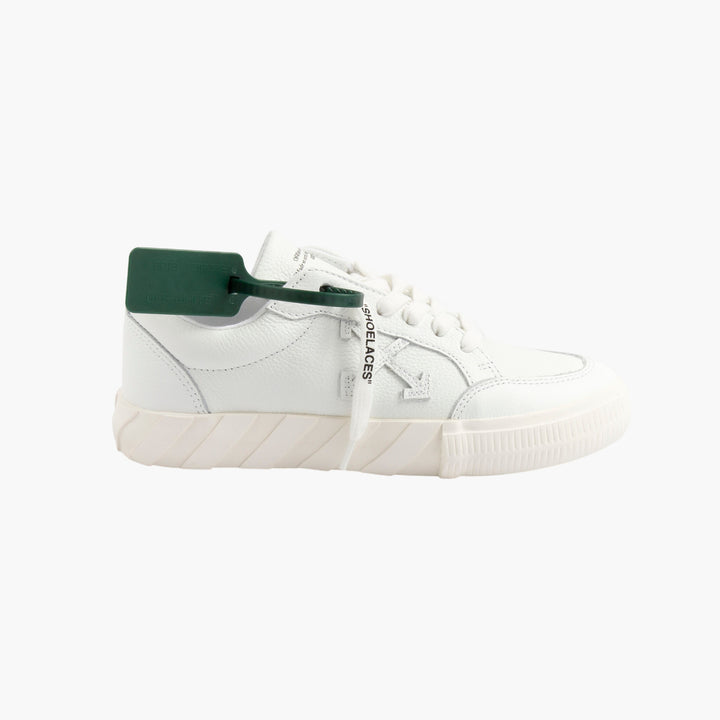 Sneakers bianche eleganti Off-White con etichetta iconica