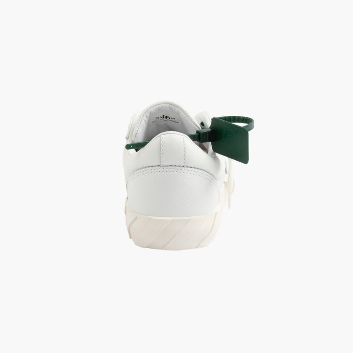 Off-White Stylish White Sneakers with Iconic Tag and Branding