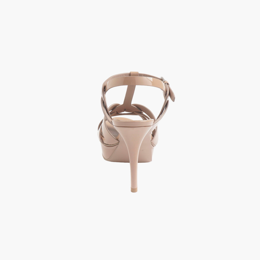 SAINT LAURENT Sandali con plateau da donna in pelle verniciata beige