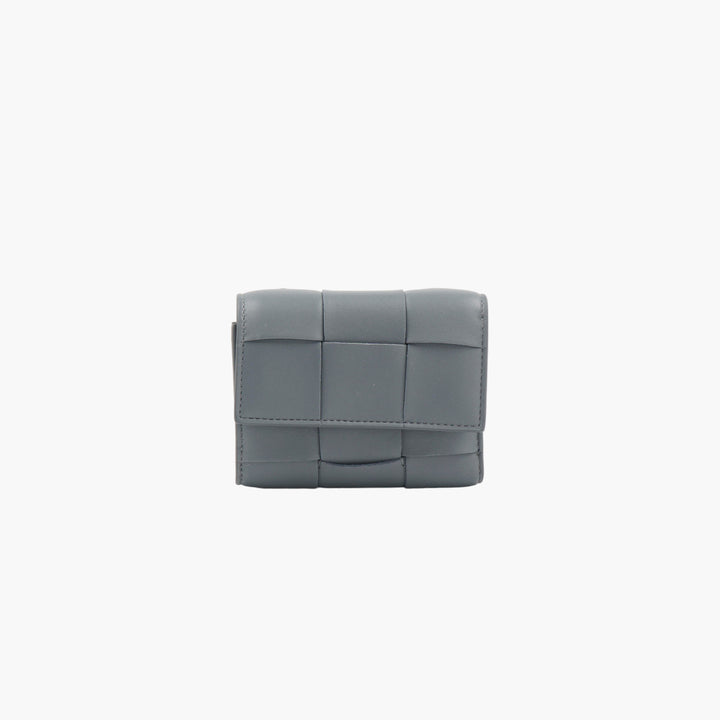 Bottega Veneta Wallet in Grigio - Luxurious Leather with Iconic Interwoven Design