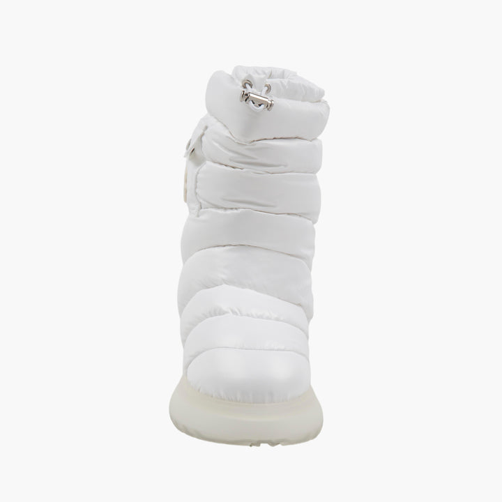 MONCLER Women's Quilted White Snow Boots - Stylish and Functional Winter Footwear