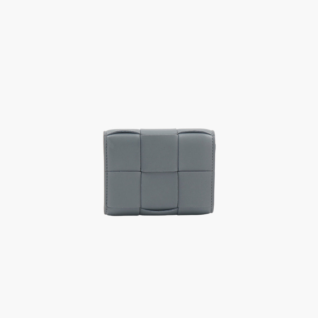 Bottega Veneta Wallet in Grigio - Luxurious Leather with Iconic Interwoven Design