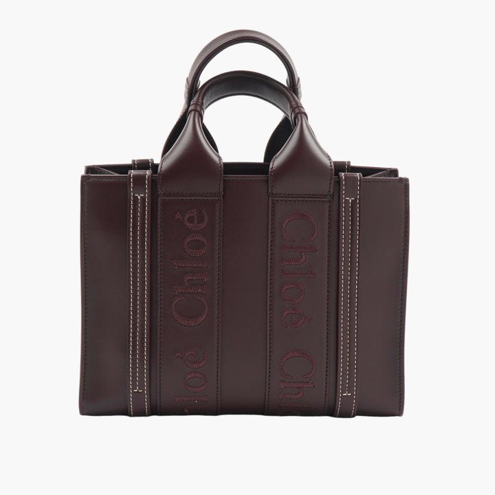 Chloè Luxurious Marrone Tote Bag with Spacious Interior and Elegant Design