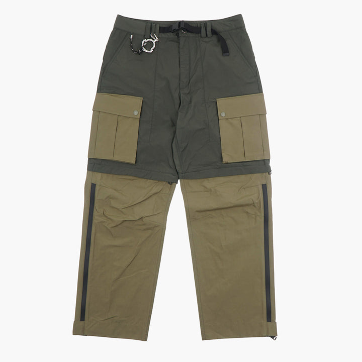 MONCLER Green Cargo Pants with Multiple Pockets and Adjustable Belt