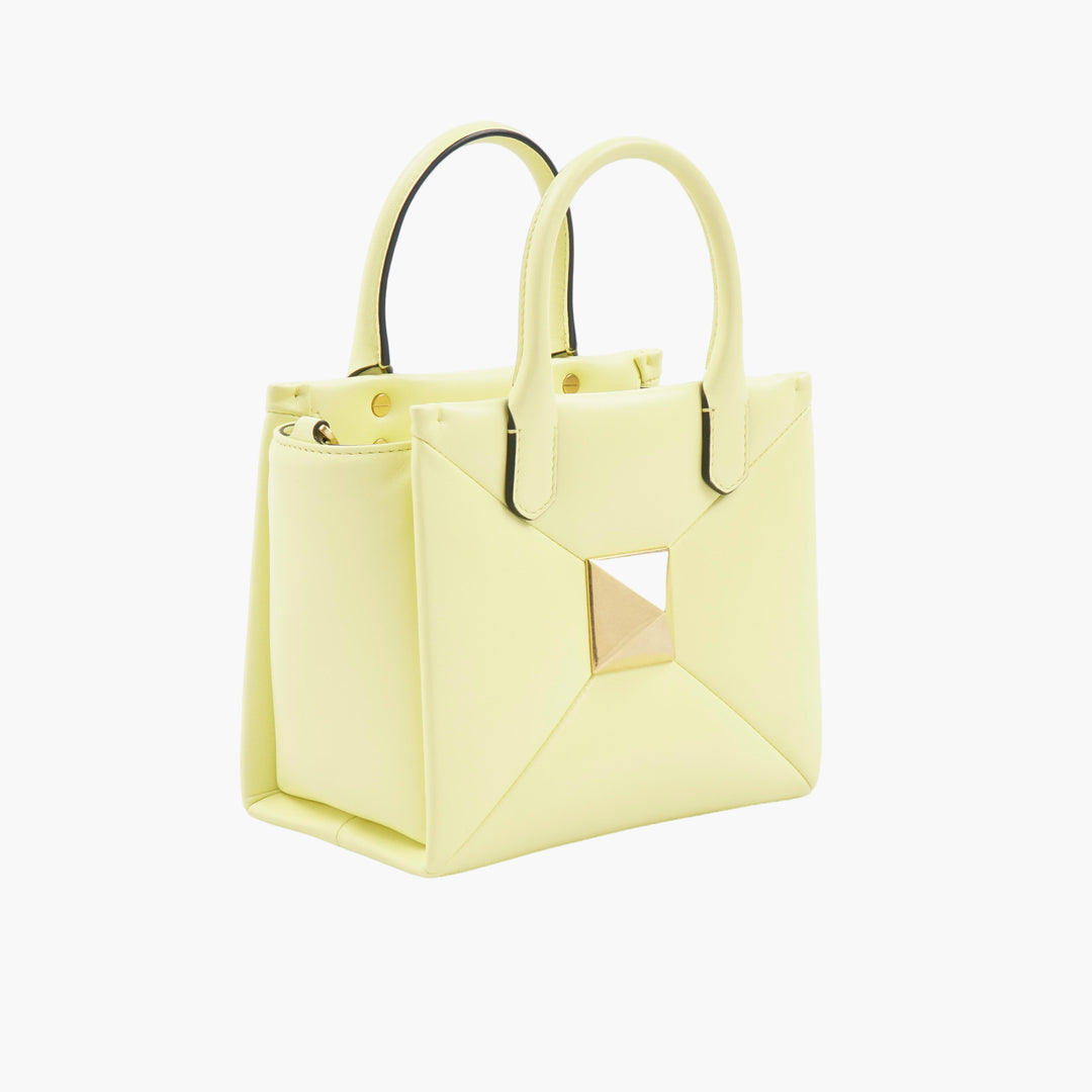 VALENTINO Borsa a mano di lusso in oro giallo con dettagli in borchie color oro, realizzata in Italia