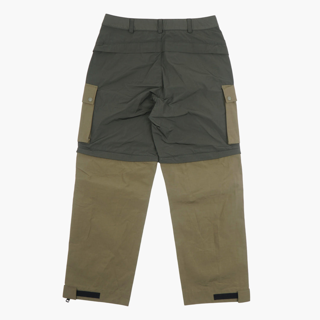 MONCLER Green Cargo Pants with Multiple Pockets and Adjustable Belt