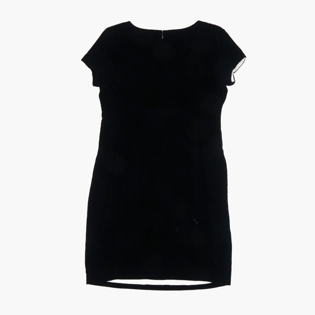 Giorgio Armani Women's Elegant Nero Dress with Scoop Neckline and Cap Sleeves - Made in Italy