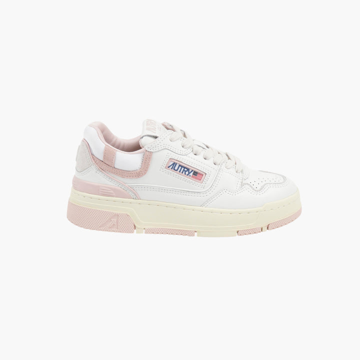 Sneakers basse AUTRY in bianco e rosa con marchio iconico