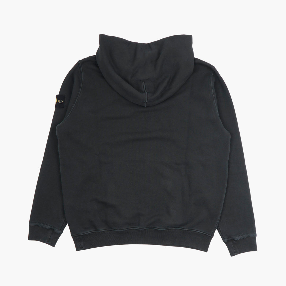 Felpa con cappuccio nera da uomo STONE ISLAND con toppa con logo e tasca a marsupio