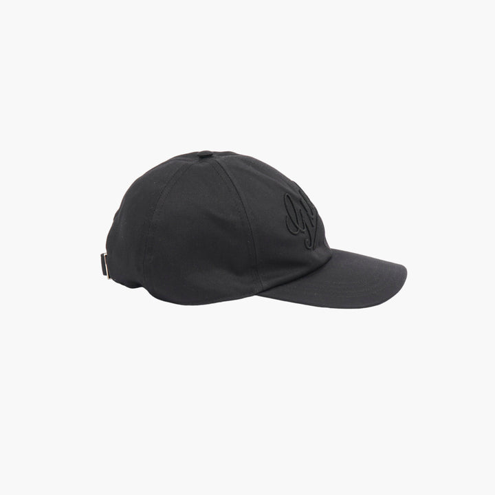 GUCCI Cap with Embroidered Logo in Black